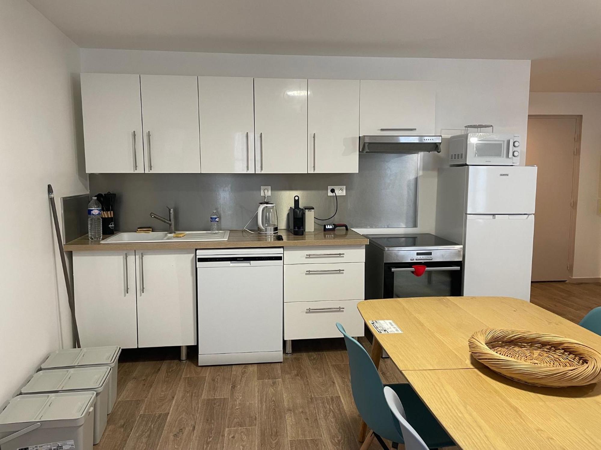 Saint-Remy Apartment Троа Екстериор снимка