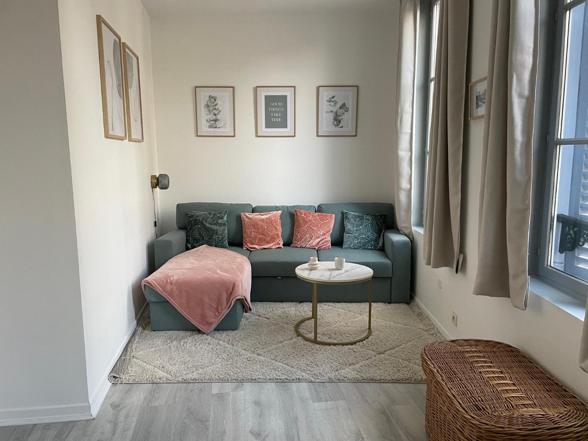 Saint-Remy Apartment Троа Екстериор снимка